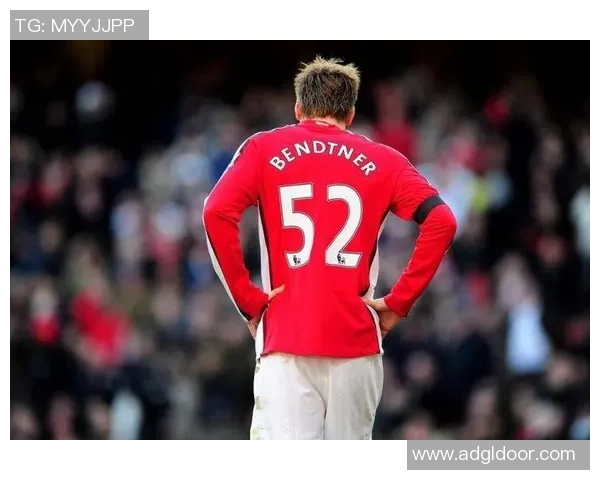 足球明星短裤背后的故事与时尚潮流解析